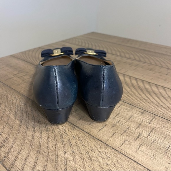 Salvatore Ferragamo Vintage Vara Bow Leather pumps made in Italy size 8 - Picture 8 of 12